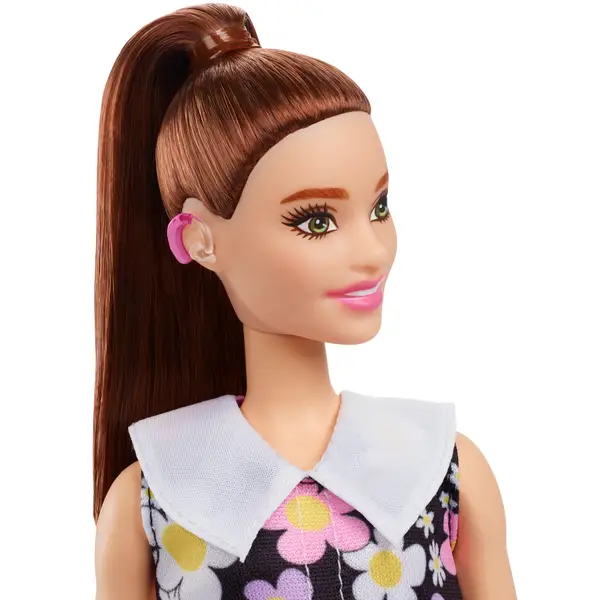 Barbie trägt Hörgeräte