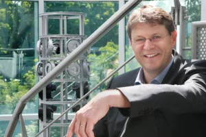 Horst Warncke feiert 40-Jähriges Jubiläum bei Oticon - und verabschiedet sich in den Ruhestand