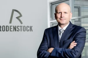 Rodenstock baut Stellen ab Neuausrichtung am Standort Regen