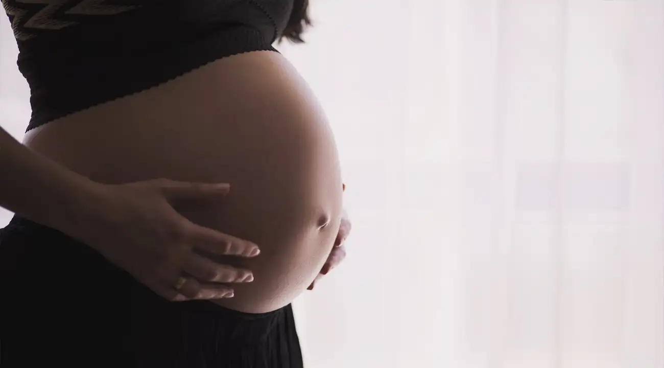 Tinnitus und Hörverlust während der Schwangerschaft: Warum tritt das auf?